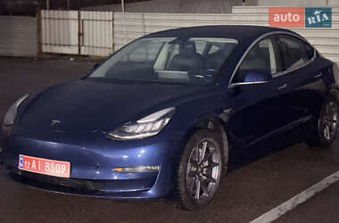 Седан Tesla Model 3 2018 в Рівному