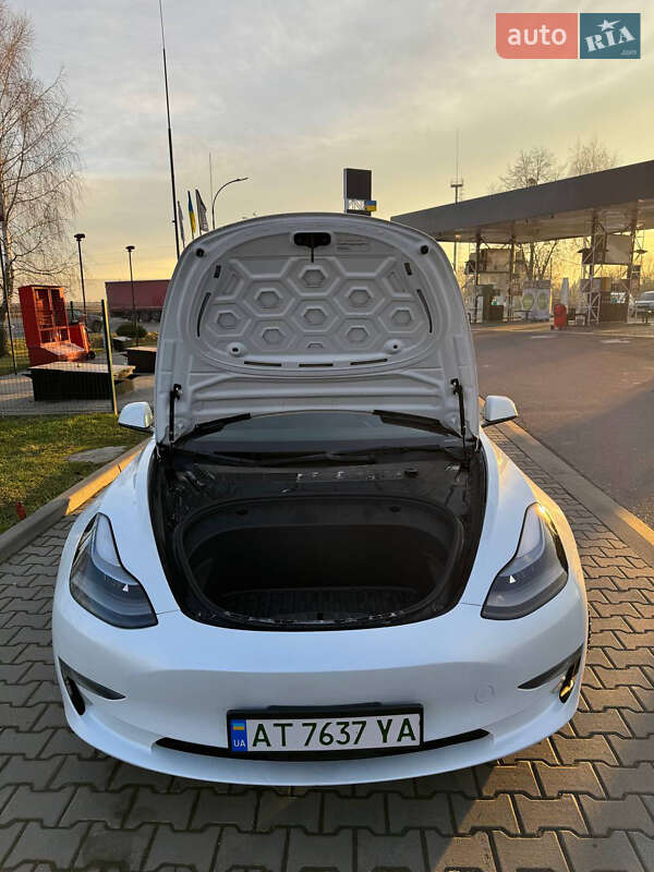 Седан Tesla Model 3 2023 в Ивано-Франковске фото 14 Седан Tesla Model 3 2023 в Ивано-Франковске