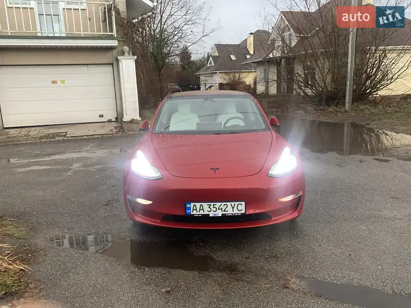 Tesla Model 3