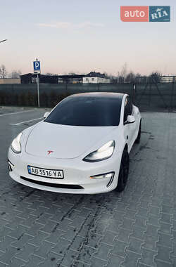 Седан Tesla Model 3 2018 в Вінниці