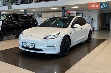 Седан Tesla Model 3 2022 в Виннице