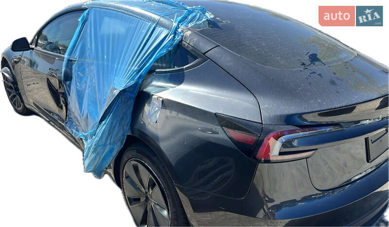 Седан Tesla Model 3 2025 в Кривом Роге