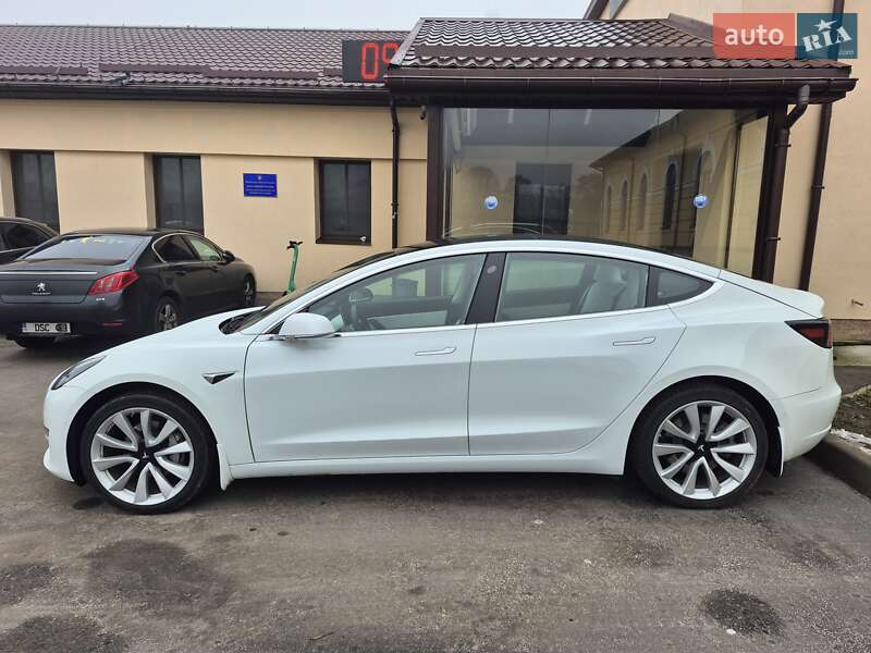 Седан Tesla Model 3 2019 в Киеве фото 13 Седан Tesla Model 3 2019 в Киеве