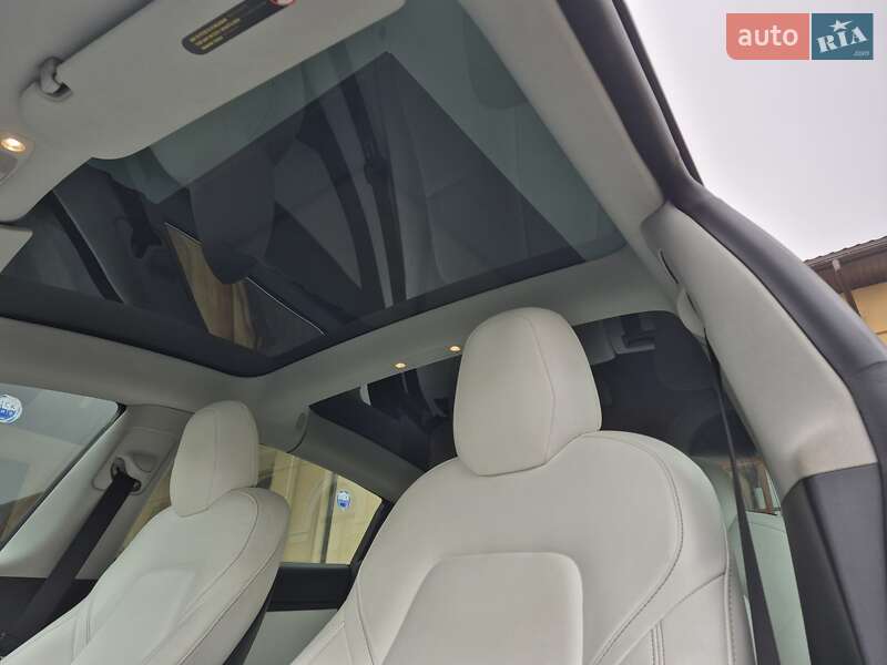 Седан Tesla Model 3 2019 в Киеве фото 16 Седан Tesla Model 3 2019 в Киеве