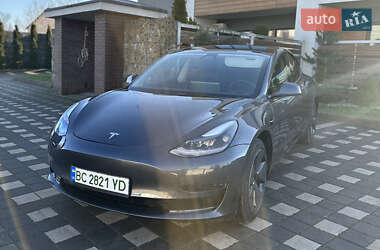 Седан Tesla Model 3 2022 в Стрые