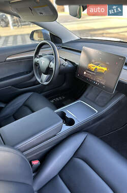 Седан Tesla Model 3 2022 в Стрые