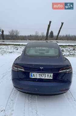Седан Tesla Model 3 2018 в Киеве