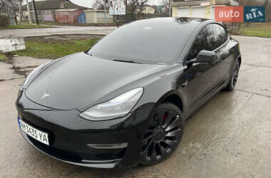 Седан Tesla Model 3 2022 в Кременчуге