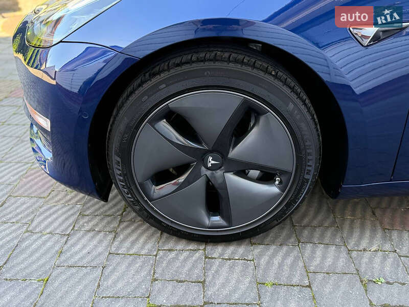 Седан Tesla Model 3 2018 в Дрогобыче фото 21 Седан Tesla Model 3 2018 в Дрогобыче