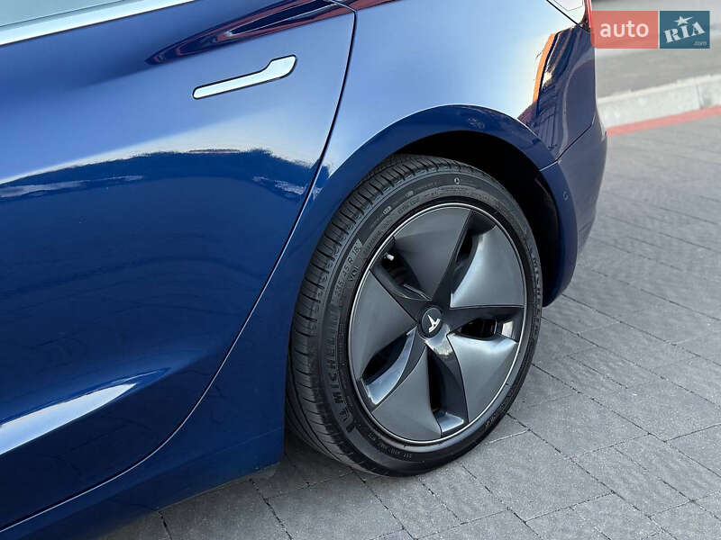 Седан Tesla Model 3 2018 в Дрогобыче фото 61 Седан Tesla Model 3 2018 в Дрогобыче