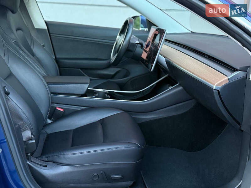 Седан Tesla Model 3 2018 в Дрогобыче фото 87 Седан Tesla Model 3 2018 в Дрогобыче