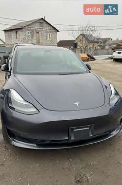 Седан Tesla Model 3 2022 в Киеве