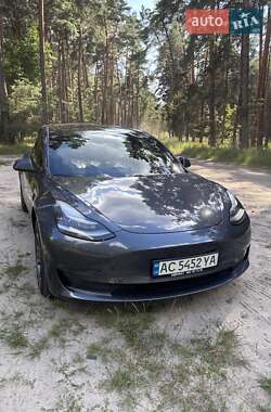 Седан Tesla Model 3 2018 в Луцке
