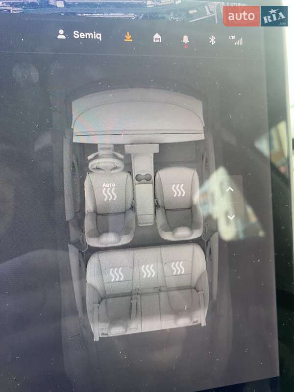 Седан Tesla Model 3 2018 в Луцке