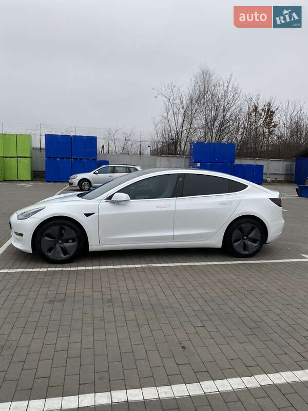 Седан Tesla Model 3 2019 в Белой Церкви