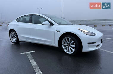 Седан Tesla Model 3 2018 в Львове