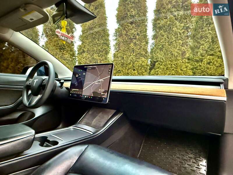 Седан Tesla Model 3 2020 в Дрогобичі фото 49 Седан Tesla Model 3 2020 в Дрогобичі