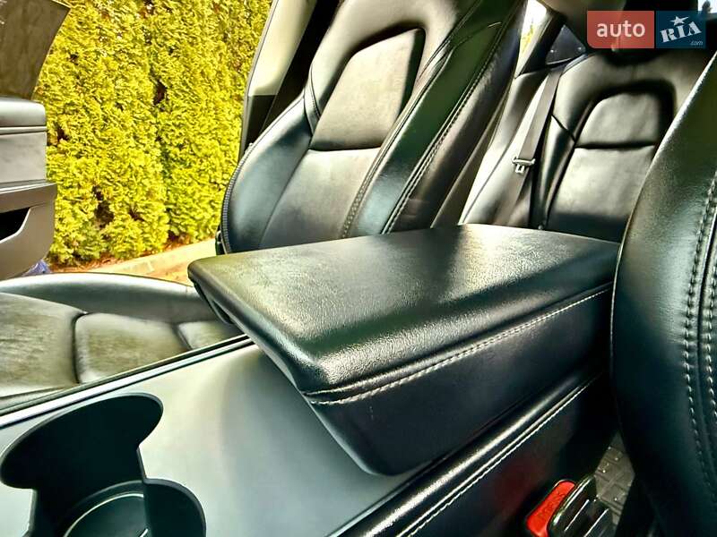 Седан Tesla Model 3 2020 в Дрогобичі фото 57 Седан Tesla Model 3 2020 в Дрогобичі