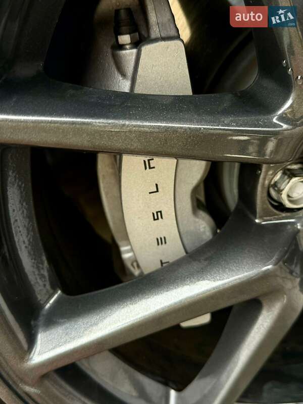 Седан Tesla Model 3 2020 в Дрогобичі фото 85 Седан Tesla Model 3 2020 в Дрогобичі