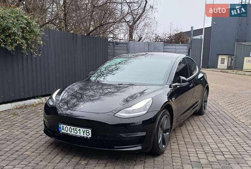 Tesla Model 3 2019