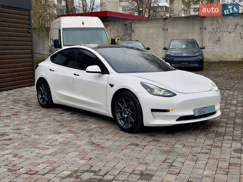 Седан Tesla Model 3 2021 в Виннице фото 11 Седан Tesla Model 3 2021 в Виннице