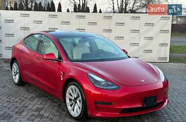 Седан Tesla Model 3 2021 в Луцке