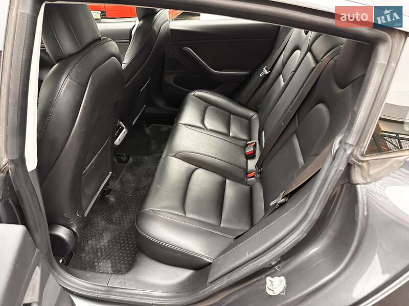 Седан Tesla Model 3 2018 в Владимире