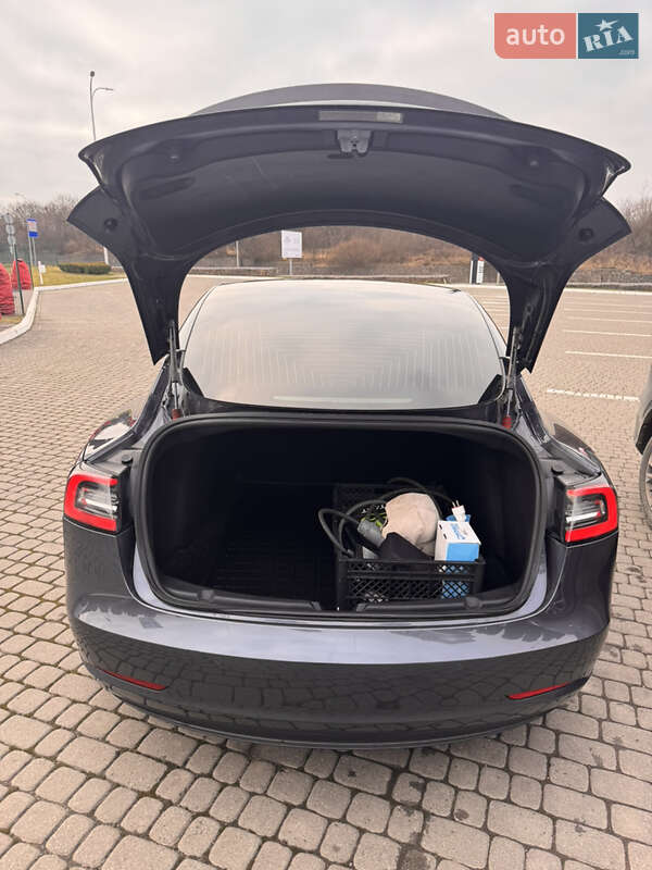 Седан Tesla Model 3 2020 в Львові фото 10 Седан Tesla Model 3 2020 в Львові