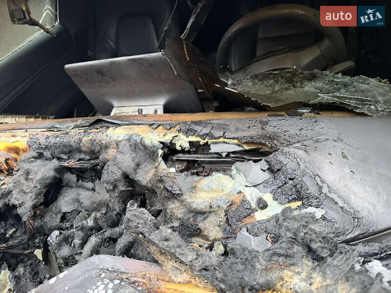 Седан Tesla Model 3 2020 в Одесі