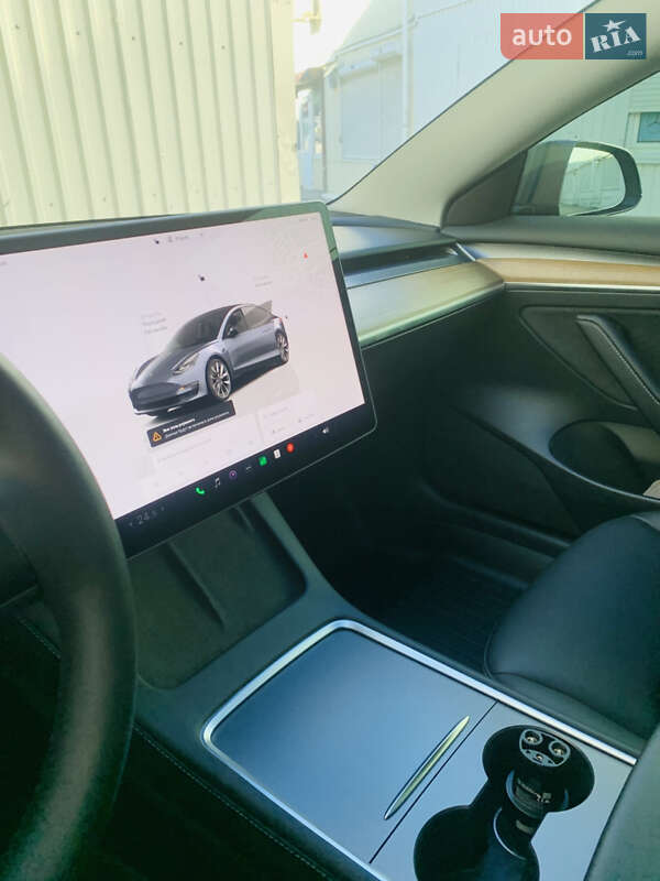 Седан Tesla Model 3 2023 в Одесі фото 20 Седан Tesla Model 3 2023 в Одесі