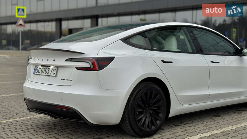 Седан Tesla Model 3 2024 в Львове фото 10 Седан Tesla Model 3 2024 в Львове