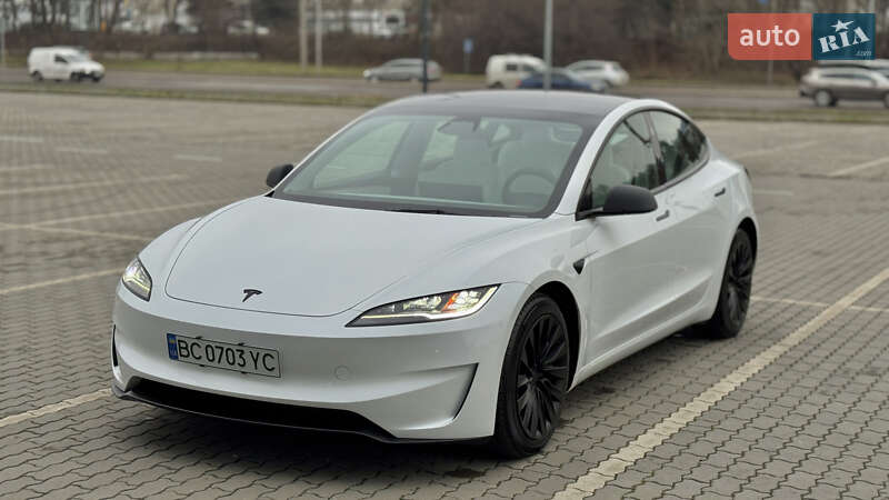 Седан Tesla Model 3 2024 в Львове фото 12 Седан Tesla Model 3 2024 в Львове
