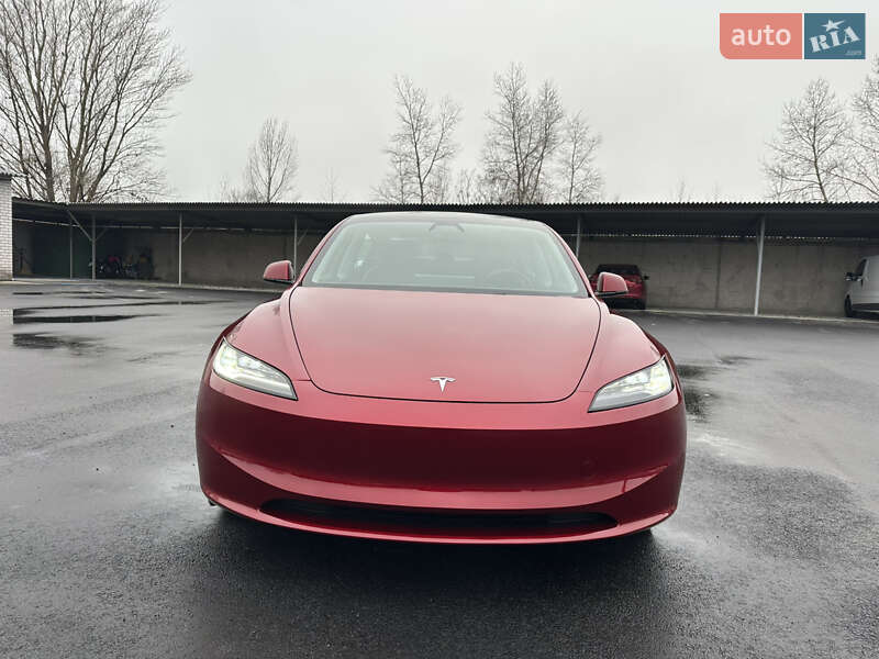 Седан Tesla Model 3 2024 в Дніпрі