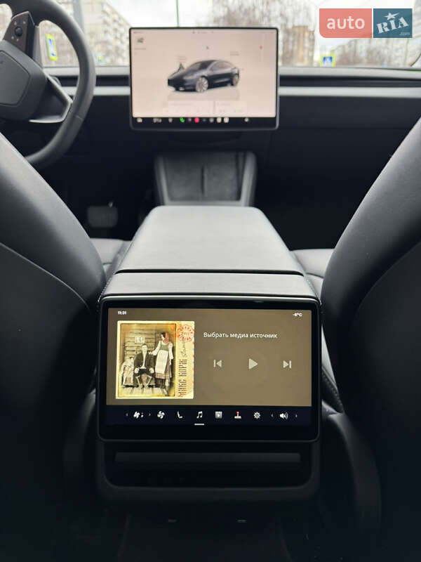 Седан Tesla Model 3 2024 в Белой Церкви