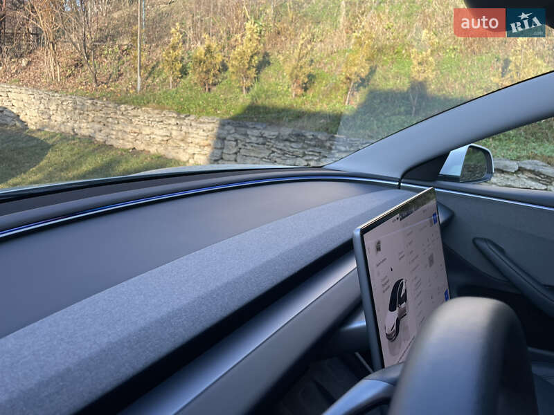 Седан Tesla Model 3 2024 в Острозі фото 13 Седан Tesla Model 3 2024 в Острозі