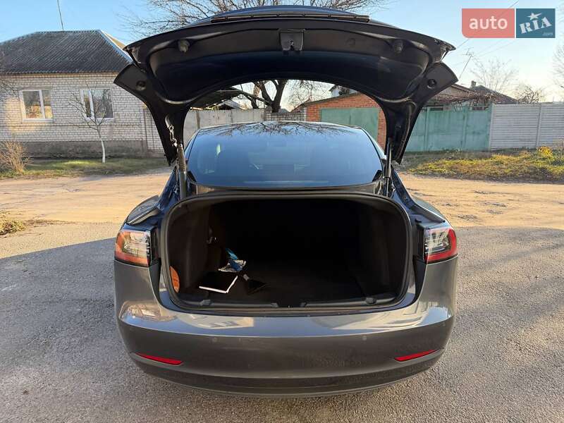 Седан Tesla Model 3 2020 в Харькове