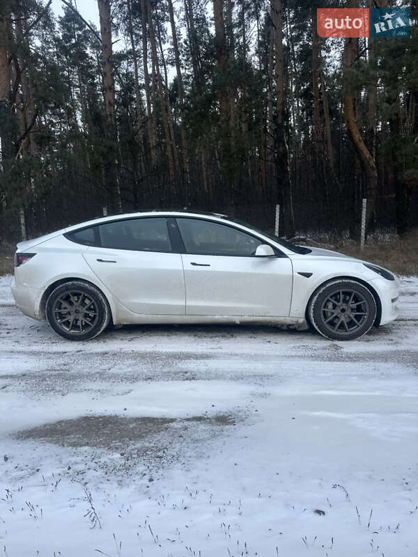 Седан Tesla Model 3 2022 в Києві фото 28 Седан Tesla Model 3 2022 в Києві