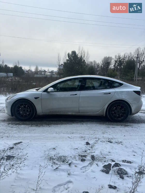 Седан Tesla Model 3 2022 в Києві фото 31 Седан Tesla Model 3 2022 в Києві