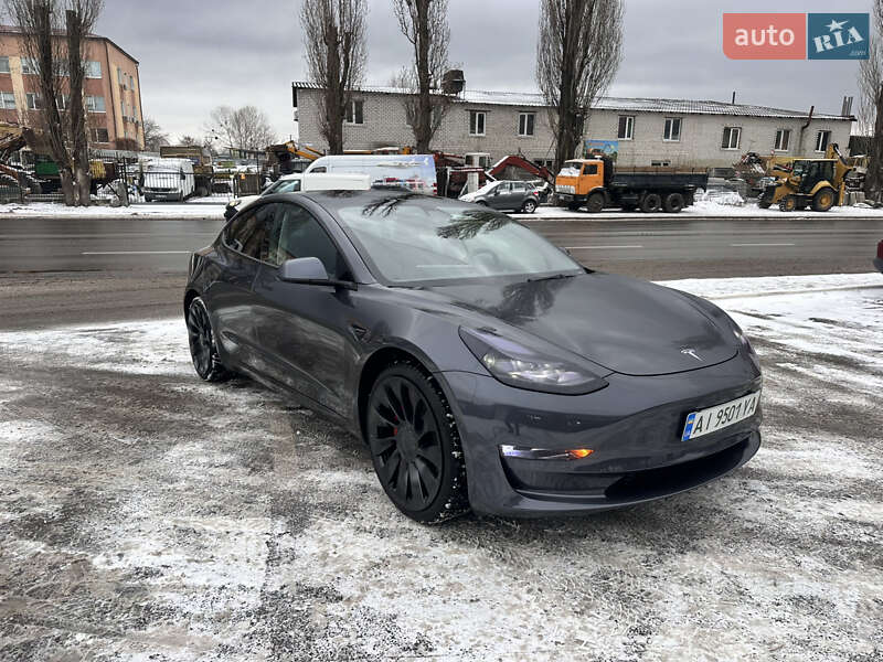 Седан Tesla Model 3 2021 в Вышгороде
