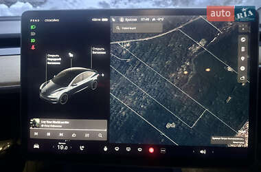 Седан Tesla Model 3 2021 в Вышгороде