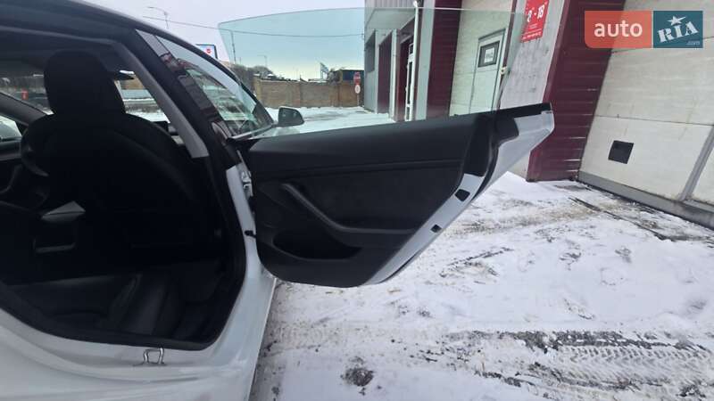 Седан Tesla Model 3 2021 в Полтаве фото 20 Седан Tesla Model 3 2021 в Полтаве