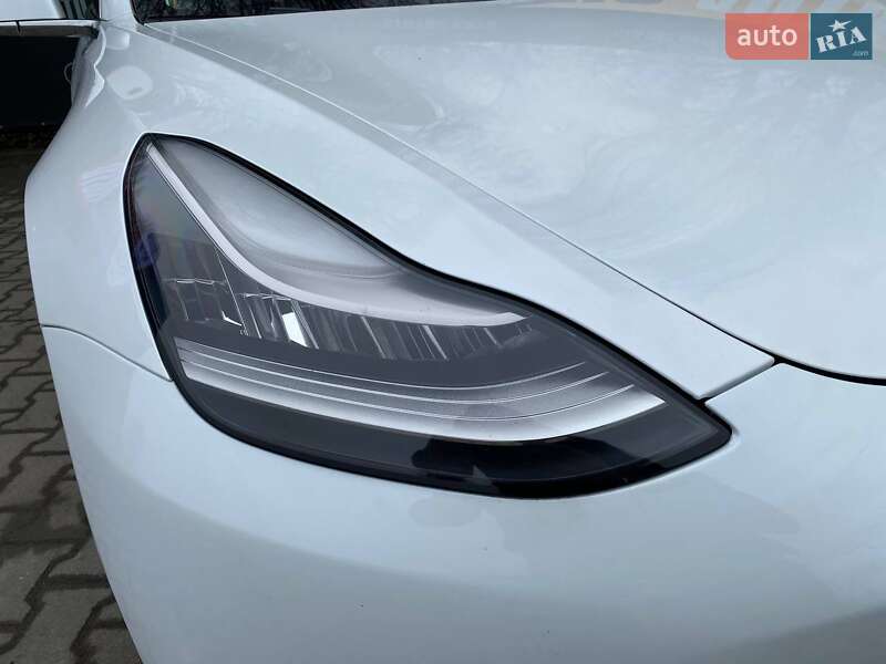 Седан Tesla Model 3 2020 в Хмельницком фото 4 Седан Tesla Model 3 2020 в Хмельницком