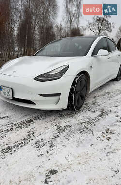 Седан Tesla Model 3 2019 в Рівному