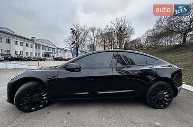 Седан Tesla Model 3 2022 в Киеве