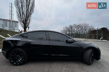 Седан Tesla Model 3 2022 в Киеве