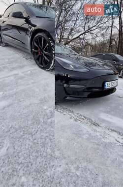 Седан Tesla Model 3 2023 в Дніпрі
