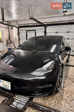Седан Tesla Model 3 2018 в Харкові