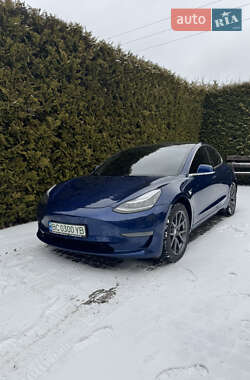 Седан Tesla Model 3 2019 в Львові
