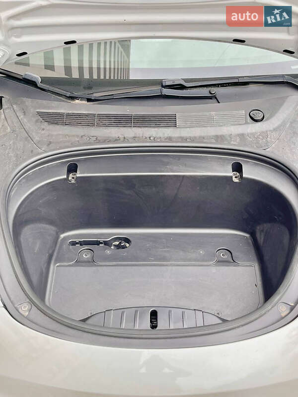 Седан Tesla Model 3 2020 в Івано-Франківську фото 15 Седан Tesla Model 3 2020 в Івано-Франківську