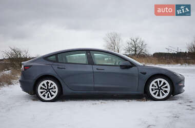 Седан Tesla Model 3 2021 в Львові